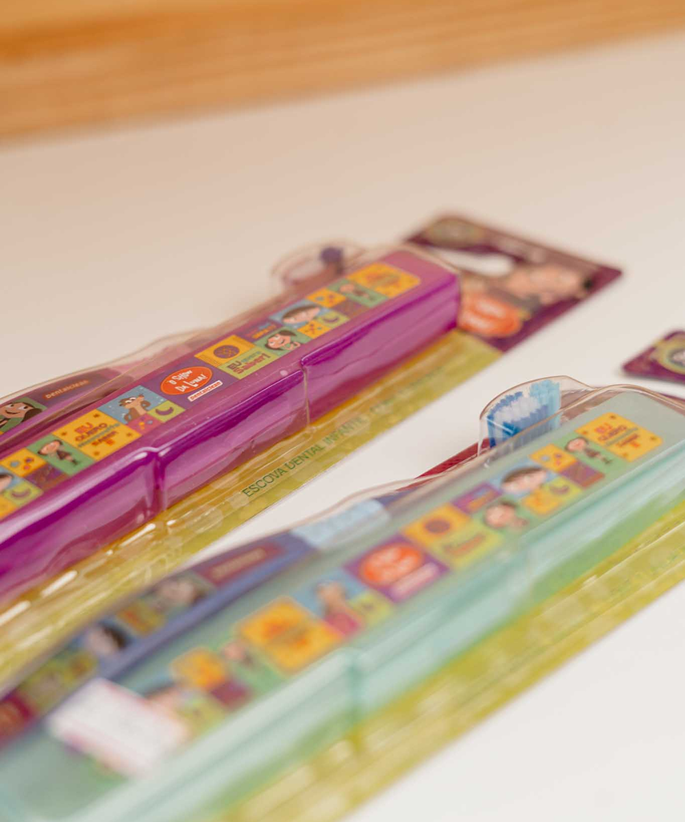 Escova de Dente O Show da Luna - Escova e Estojo (+3 anos) - Imagem 3